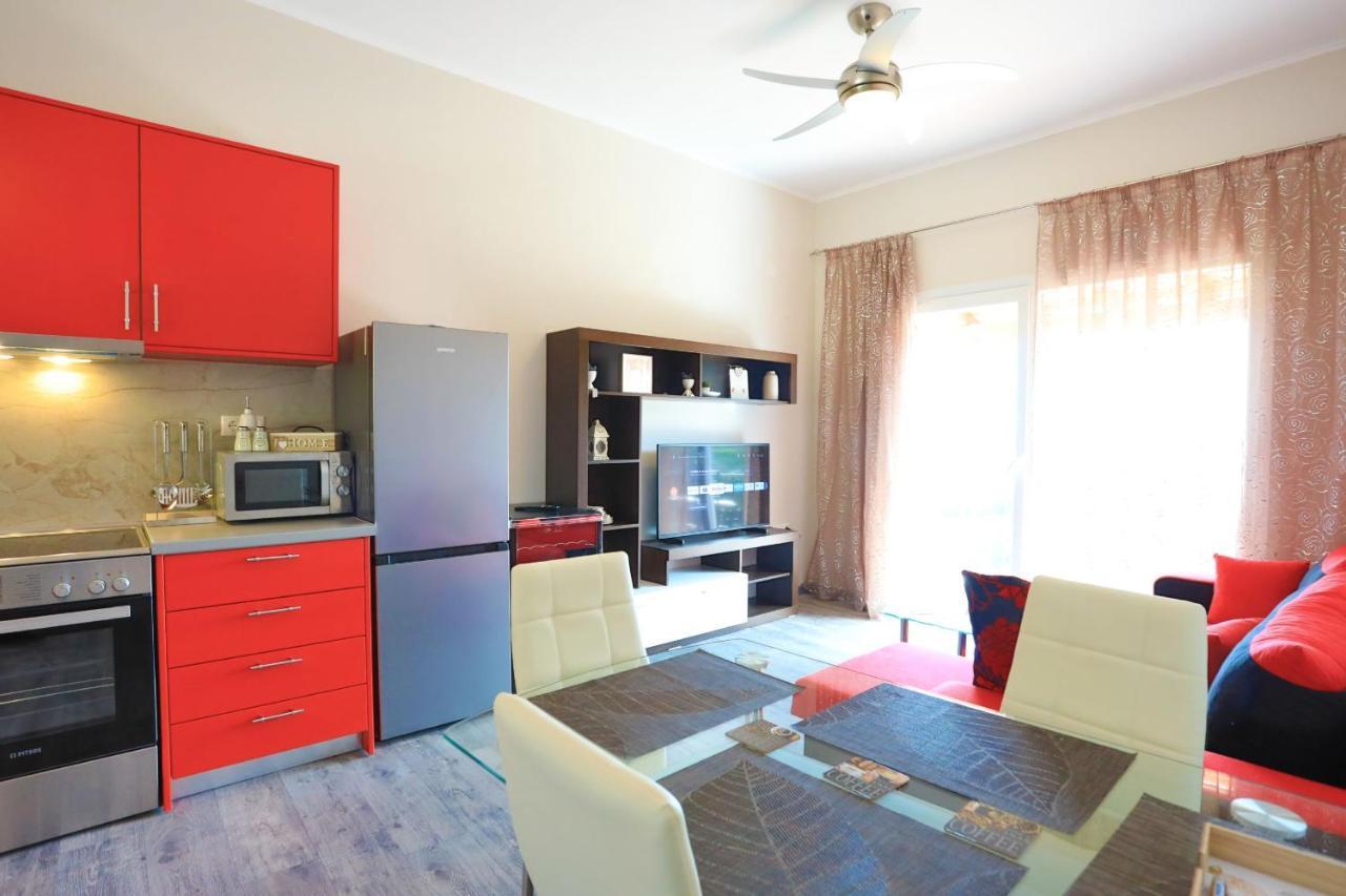 Eros Sea View Apartment *